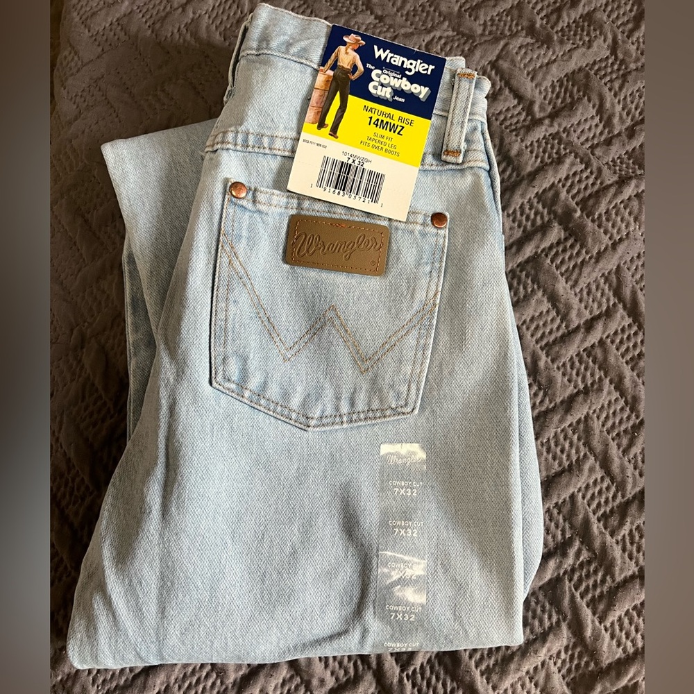 Brand new Wrangler Cowboy Cut Jeans